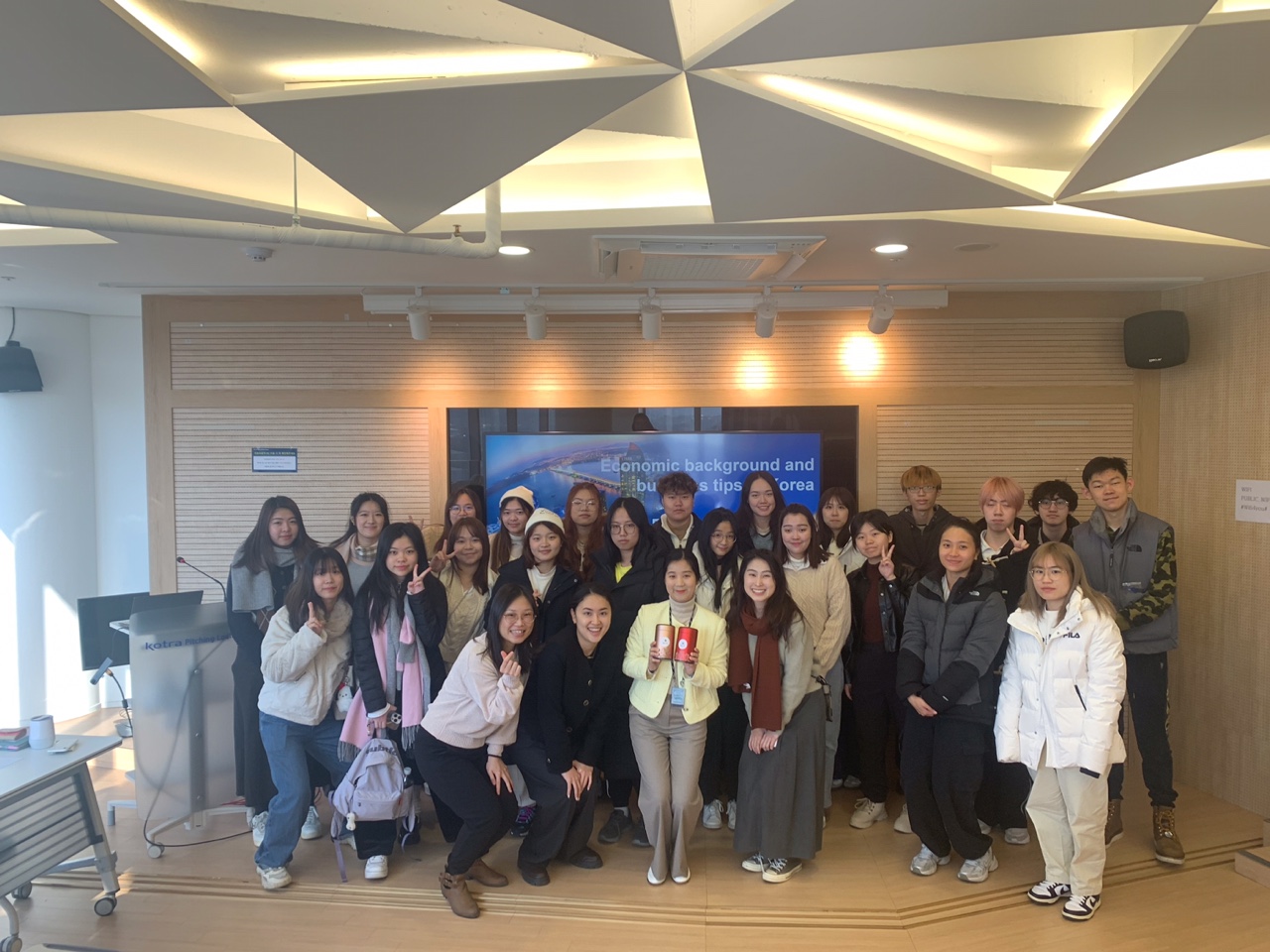 HKBU visit 3.jpg
